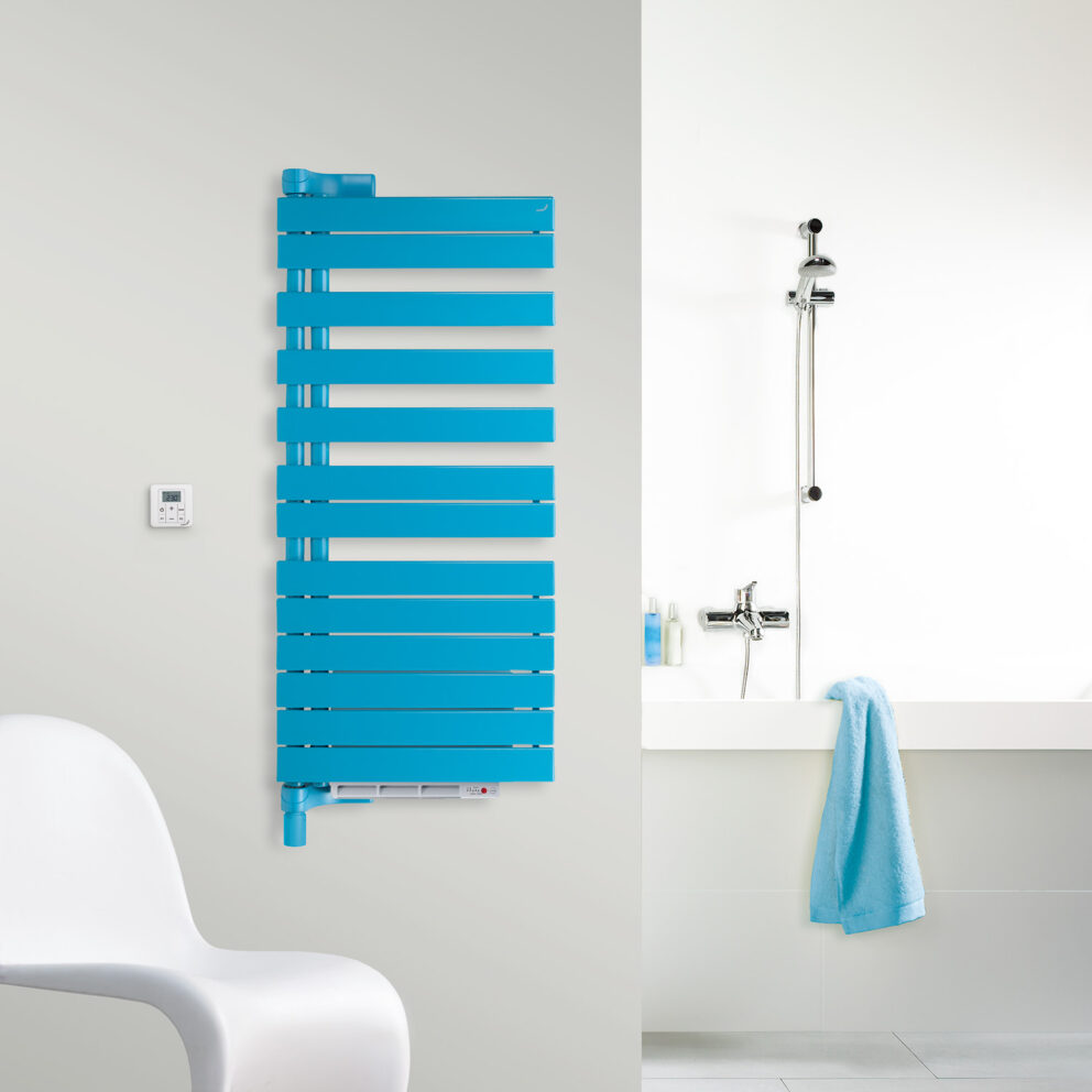 Zehnder_RAD_Roda-Twist-Spa-Air-EL_IRS_right_bathroom